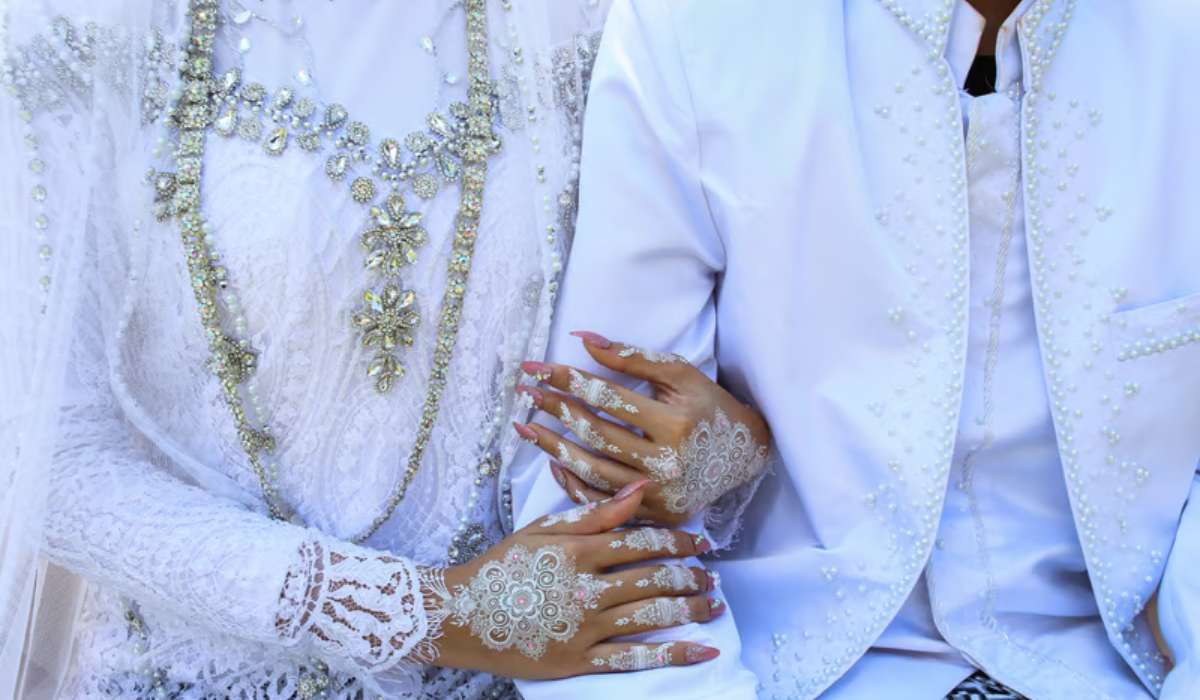 Tenue de mariage musulman : comment allier élégance festive et style mastour