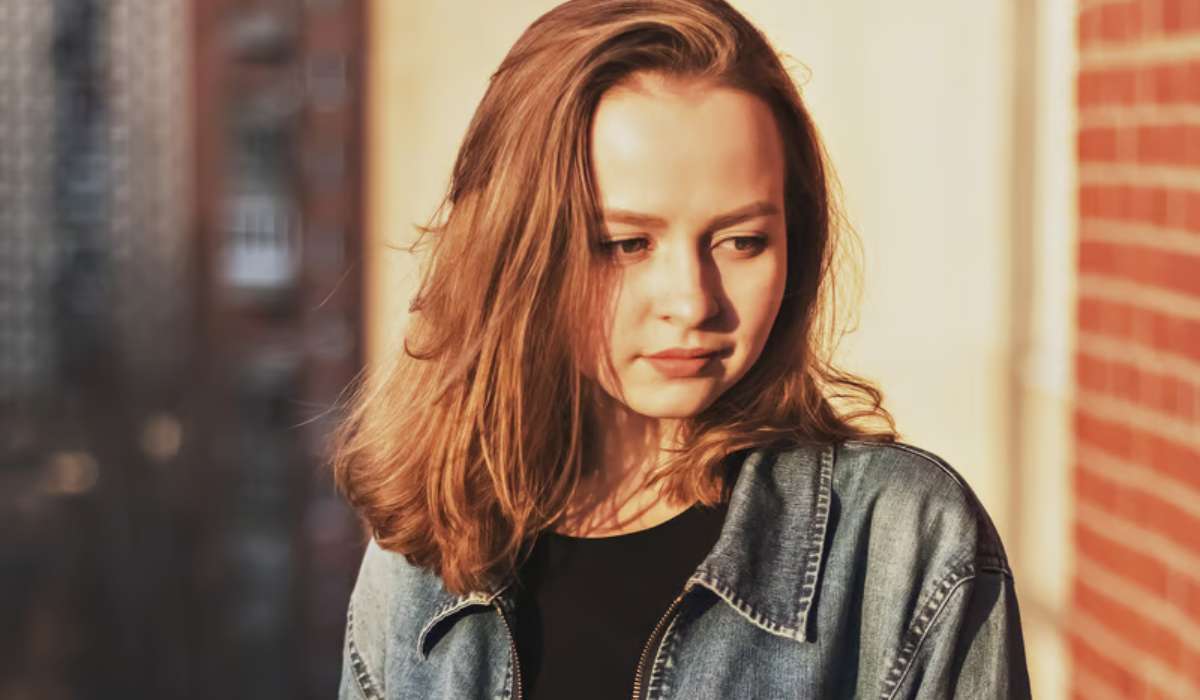 Comment porter la surchemise en jean femme pour un look tendance au quotidien