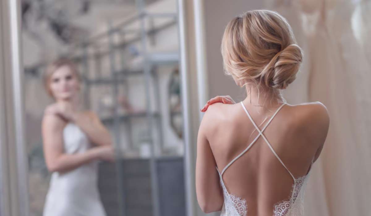 Comment porter une robe dos nu pour ton mariage ?